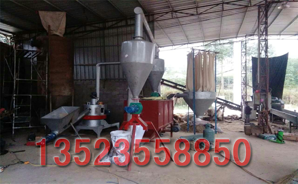 福建木粉機現場1